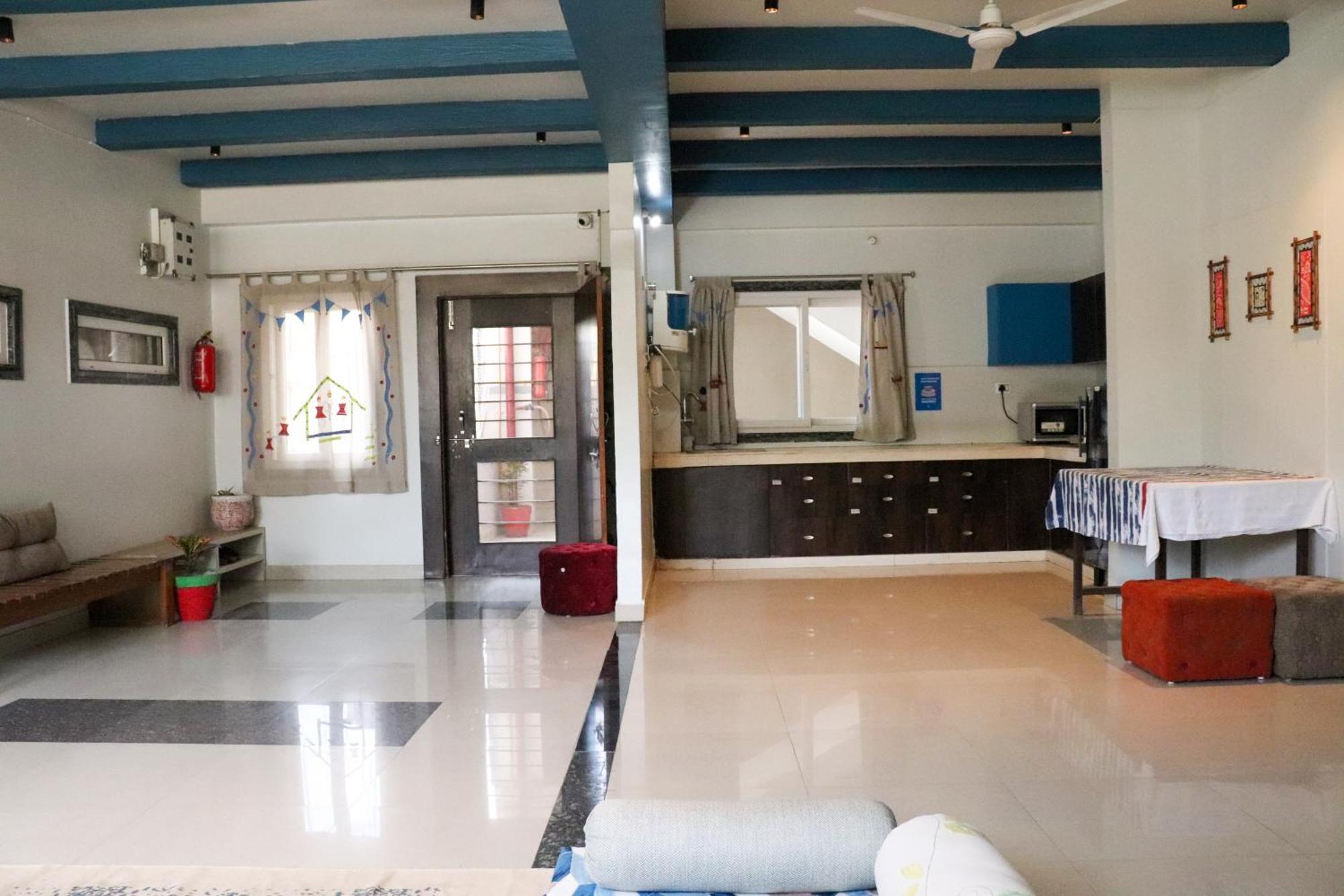 Hotel Blue Door Būndi Zewnętrze zdjęcie