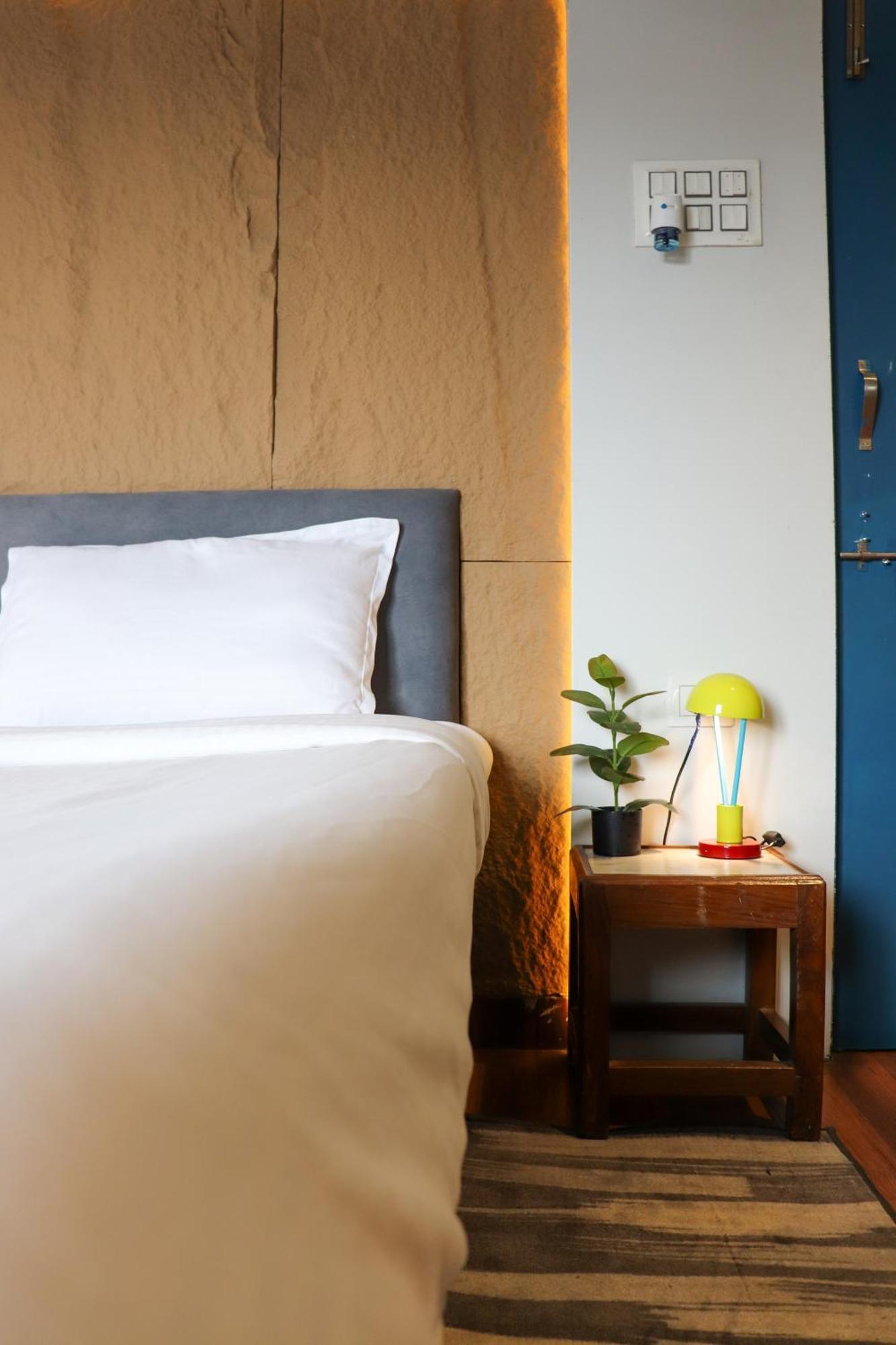 Hotel Blue Door Būndi Zewnętrze zdjęcie
