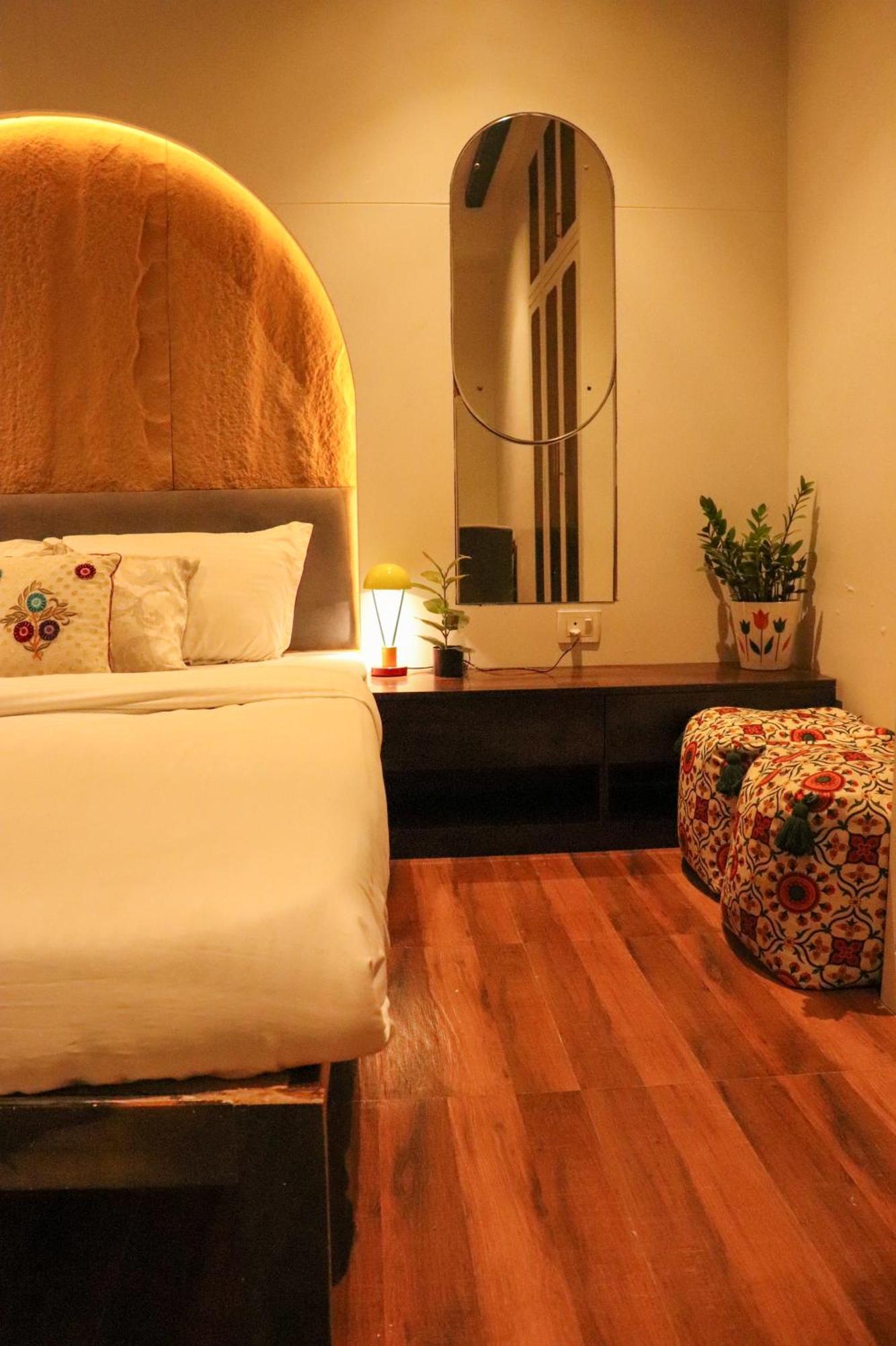 Hotel Blue Door Būndi Zewnętrze zdjęcie